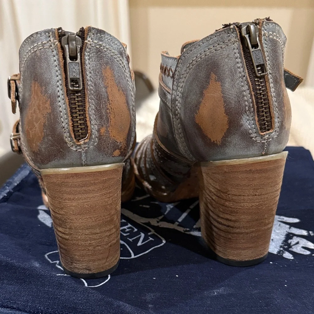 Freebird by Steven Distressed Connor Sandal Heels in ICE - Picture 14 of 14